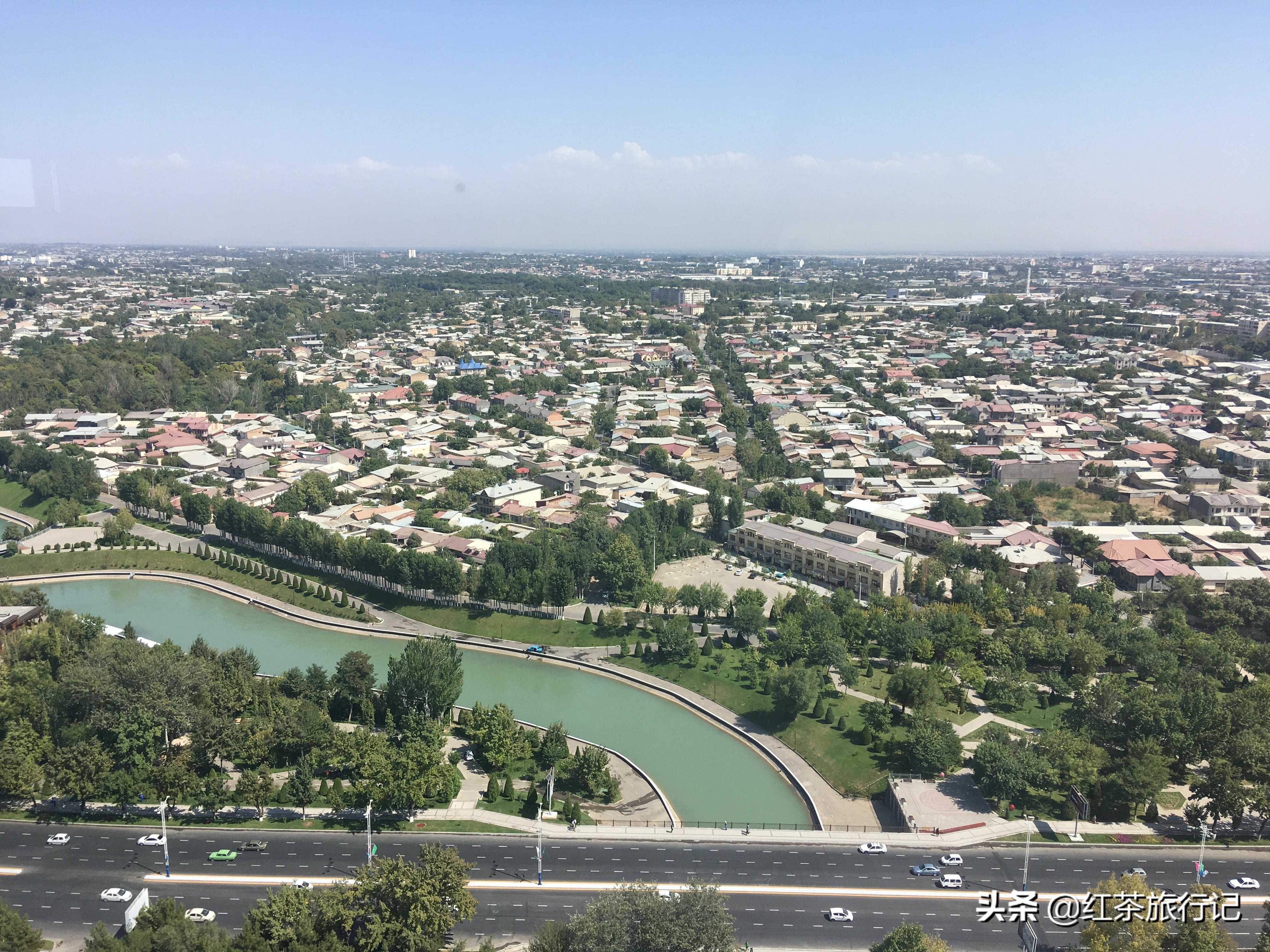 中亚第一大城市，乌兹别克语意为石头城的乌兹别克斯坦首都塔什干